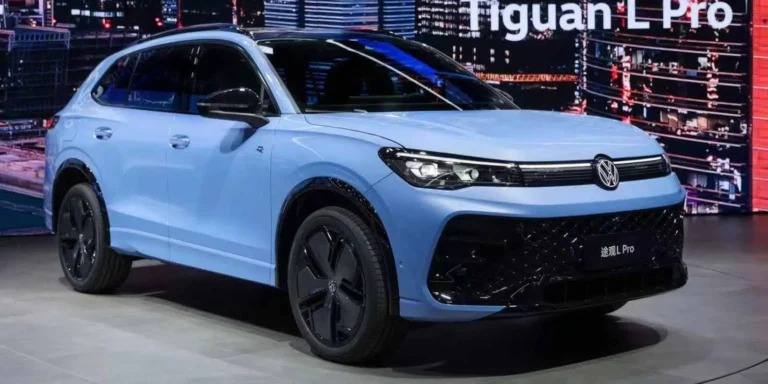 7-Seater Volkswagen Tayron SUV Spotted Testing For First Time In India